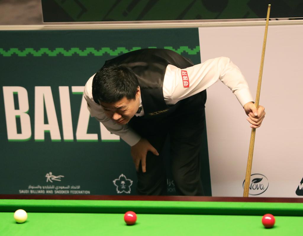 的地面配合 的地面配合